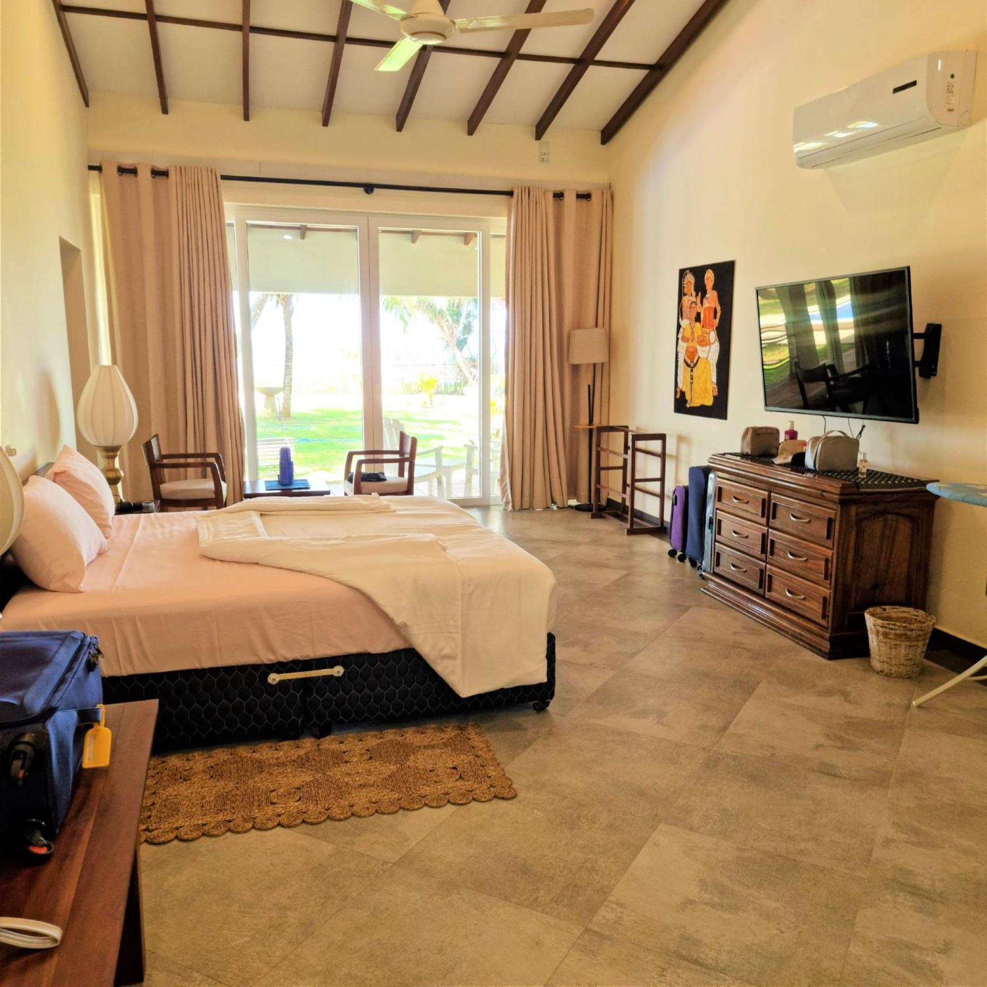Arhimser Villa-Superb 4 Bedroom Beachfront For 8 In Ranna, Tangalle, Bb, Pool, Free Pick Up For 7 Night Stays Arriving Together, Serviced, Taxes Included Eksteriør billede