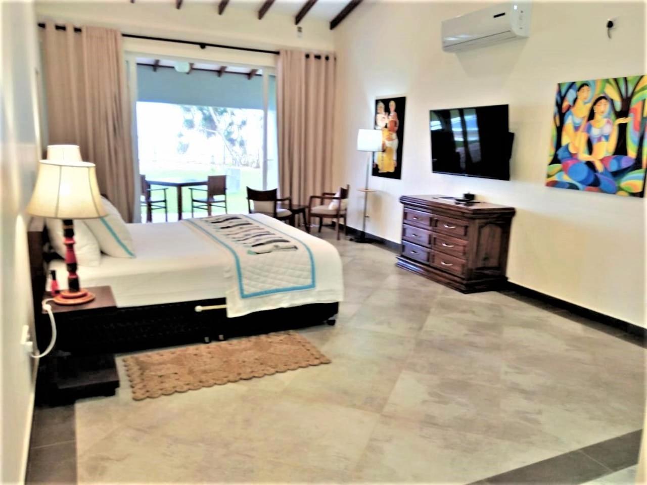 Arhimser Villa-Superb 4 Bedroom Beachfront For 8 In Ranna, Tangalle, Bb, Pool, Free Pick Up For 7 Night Stays Arriving Together, Serviced, Taxes Included Eksteriør billede